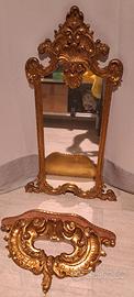Specchiera barocca dorata con console abbinata