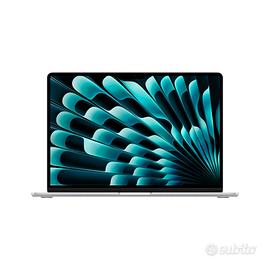 Apple MacBook Air 15"M3 chip con core 8 CPUargento