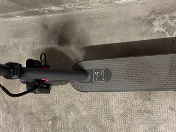 MONOPATTINO aovopro 210€ prezzo trattabile