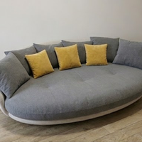 Divano design moderno “conchiglia”  super comodo