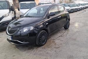 Lancia Ypsilon 1.0 FireFly 5 porte S&S Hybrid Ecoc