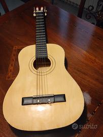 chitarra acustica per ragazzi