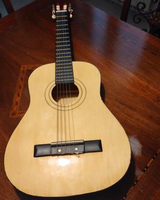 chitarra acustica per ragazzi