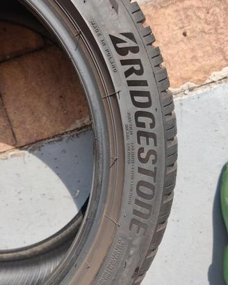Pneumatici Bridgestone  4 stagioni 