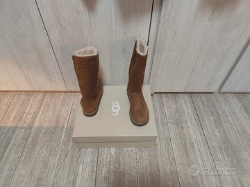 Hugg originali stivali donna 35/6 belli €60 