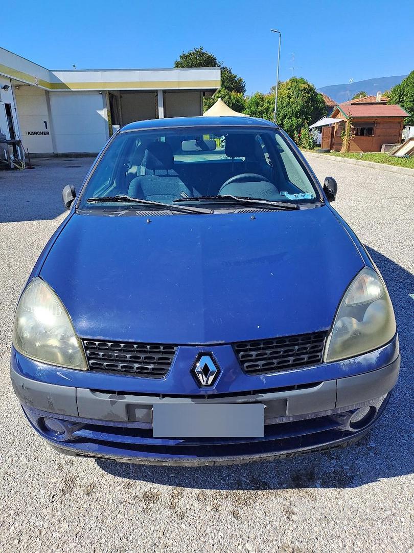 Renault Clio 2002 photo 4