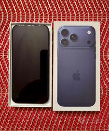 iPhone 17 Pro Max colore blu, memoria 256 GB.
