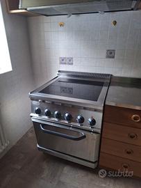 Cucina Professionale in Vetroceramica