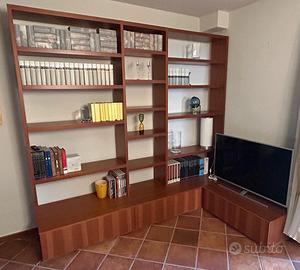 Libreria bifacciale con angolo componibile