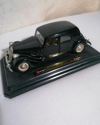 Modellino auto  Bburago Citroën 15 CV TA (1938) 