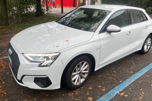 AUDI A3 Sportback 30 1.0 TFSI MHEV Business S-Tron
