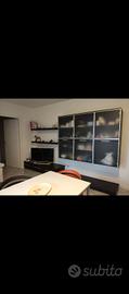 cucina soggiorno e frigo 