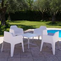 Set tavoli e sedie bianche