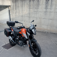 Moto KTM Adventure