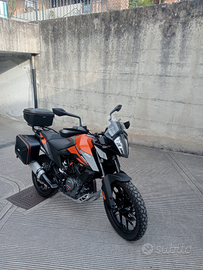 Moto KTM Adventure