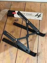 Supporto pieghevole e regolabile, ideale per table