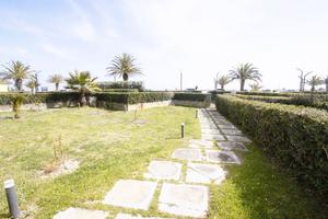 (GIUGNO)Trilocale con Giardino e Vista Mare