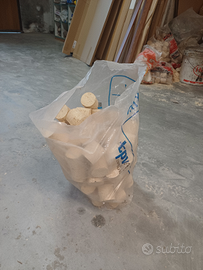 Vend sacchtti di bricchetti