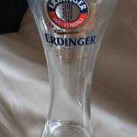Calice di birra  Erdinger Weissbräu.