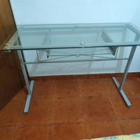 Scrivania in vetro