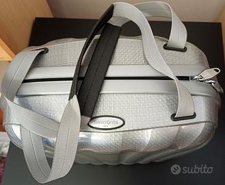 BEAUTY CASE