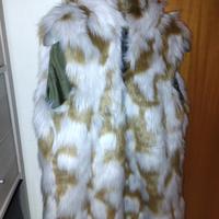 Smanicato lungo in pelliccia ecologica con zip.