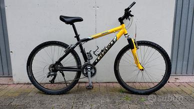 Bicicletta MTB 26" ragazzo/a Giant front