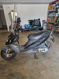 Scooter malaguti f12 anno 2011