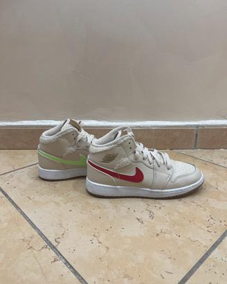 Nike Air Jordan 1 Mid Utility Fleece Pearl White