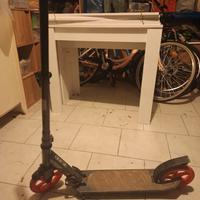 Monopattino per bambini in buone condizioni – Ruot