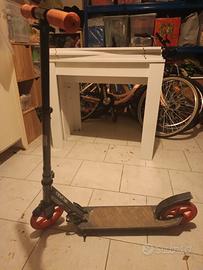 Monopattino per bambini in buone condizioni – Ruot