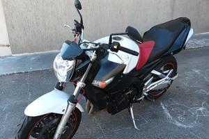 Suzuki GSR 600 - 2007