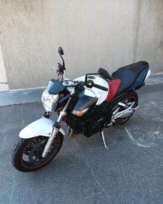 Suzuki GSR 600 - 2007