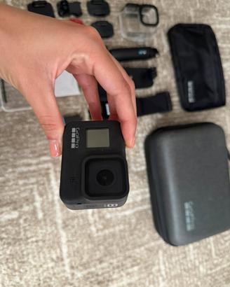 GoPro HERO8 Black + Kit accessori originale