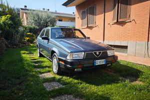 Alfa Romeo 75 Milano 2.5 V6 Quadrifoglio Oro 