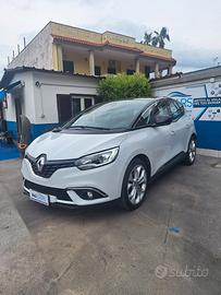 Renault Scenic 1.7 Blue dCi 120 CV Intens