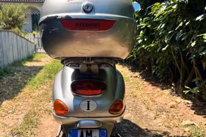 Vespa Piaggio del 2000