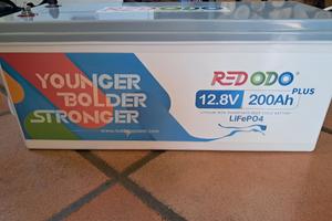 Batteria Redodo  LiFePO4 12v 200ah plus