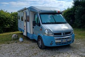 BURSTNER DELFIN T695