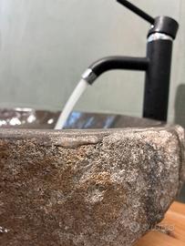 Lavabo grande in pietra di fiume meraviglioso