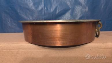 Antica teglia  tonda in rame  stagnato con anello