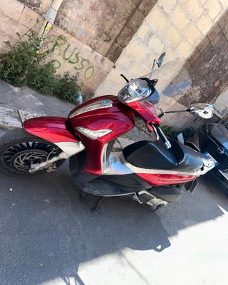 Beverly 125