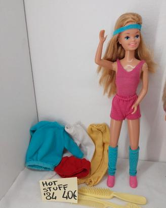 Barbie Skipper, Pink and pretty, teen talk,roller