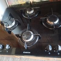 piano cottura Ariston 
