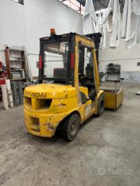 Carrello elevatore Hyundai 30t