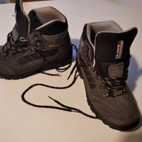 Scarponi trekking Grisport nuovi n. 39