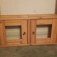 Mobiletto vetrinetta Ikea di legno 