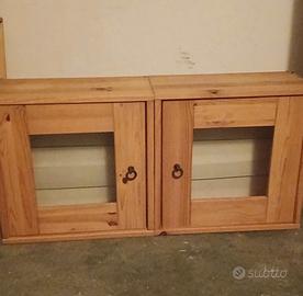 Mobiletto vetrinetta Ikea di legno 