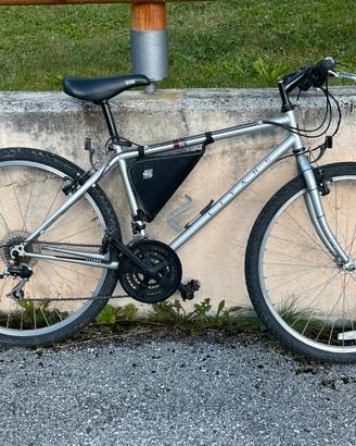MTB Liyang AT 200