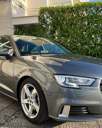 AUDI A3 SPB 1.6 TDI 116 CV Sport